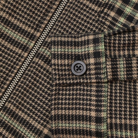 *HOST PICK* H&M full zip twill shirt jacket size M beige black and green - Picture 2 of 10